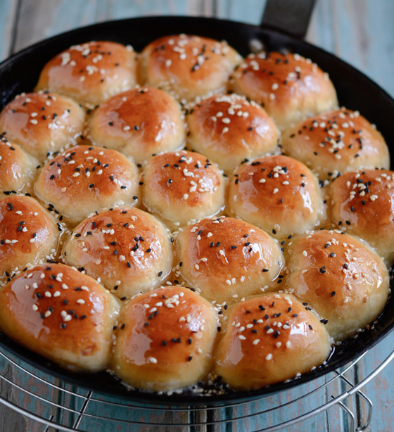 رائحتها شهية ولذيذة مع فنجان الشاي.. إليكم وصفة خلية النحل الطيبة صورة رقم 2