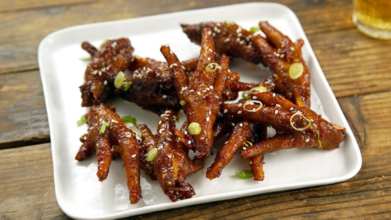 بالصور.. تعرفوا على أغرب الأكلات الشعبية حول العالم صورة رقم 17 بالصور.. تعرفوا على أغرب الأكلات الشعبية حول العالم صورة رقم 17