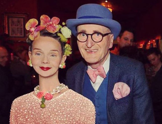 زوجان بالسبعينيات يدهشان العالم بملابسهما الأنيقة وبراعتهما بالموضة صورة رقم 20