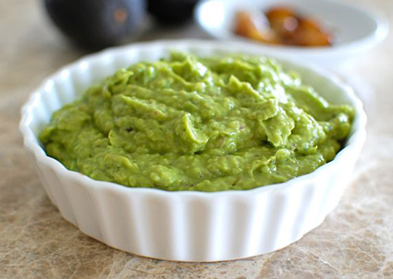 زبدة الأفوكادو والثوم.. بديل صحي وسحري بفوائد مذهلة ونكهة مميزة صورة رقم 4