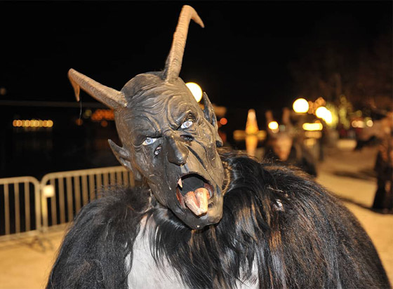 صورة رقم 13 - إليكم 10 من أساطير عيد الميلاد المخيفة التي تقشعر الأبدان عند سماعها! صورة رقم 13 - إليكم 10 من أساطير عيد الميلاد المخيفة التي تقشعر الأبدان عند سماعها!