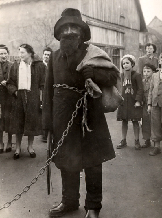 صورة رقم 19 - إليكم 10 من أساطير عيد الميلاد المخيفة التي تقشعر الأبدان عند سماعها! صورة رقم 19 - إليكم 10 من أساطير عيد الميلاد المخيفة التي تقشعر الأبدان عند سماعها!