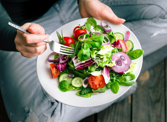 لا تصدق كل ما تسمعه.. 5 خرافات شائعة عن النظام الغذائي الصحي صورة رقم 4