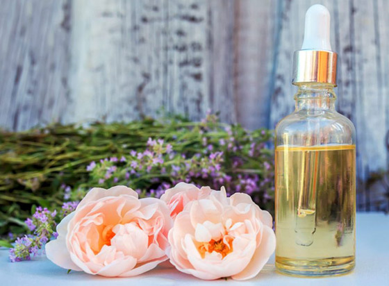 زيت الورد السحري لبشرة مشرقة حيوية خالية من العيوب صورة رقم 7