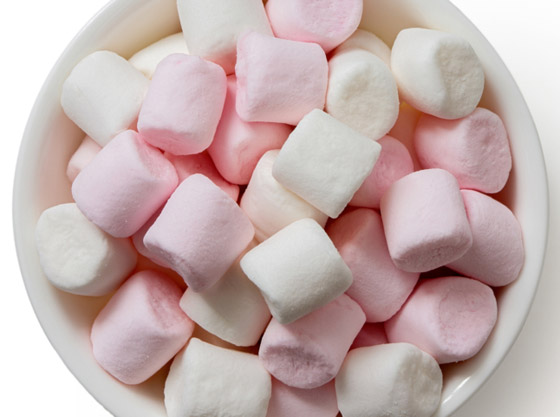 حلوى ممتعة للكبار والصغار.. إليكم طريقة تحضير المارشميللو في المنزل صورة رقم 3