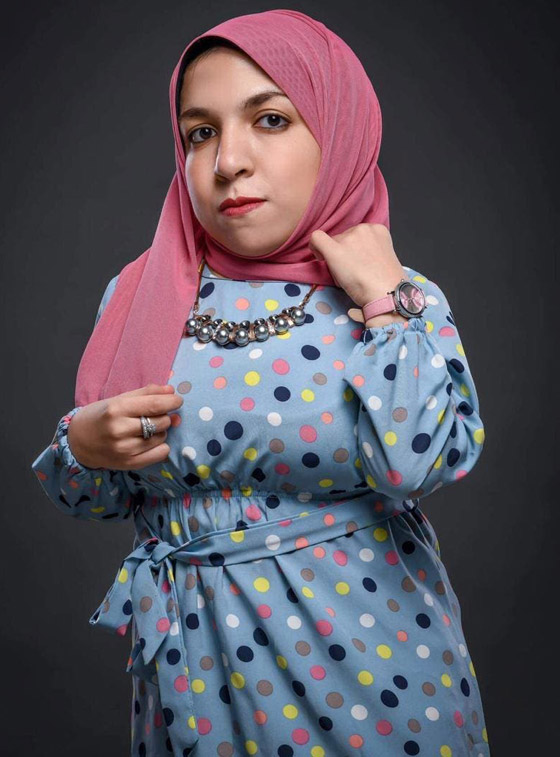صور: أول عارضة أزياء مصرية قصيرة القامة تعرض تصاميمها المميزة صورة رقم 8