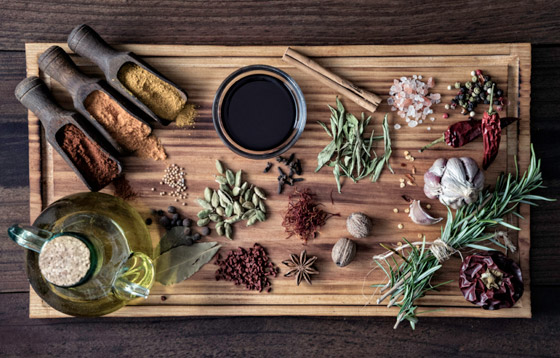 إليكم 3 طرق لتنظيف لوح التقطيع الخشبي كي يبقى خاليا من الجراثيم صورة رقم 5 إليكم 3 طرق لتنظيف لوح التقطيع الخشبي كي يبقى خاليا من الجراثيم صورة رقم 5