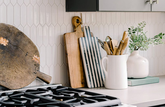 إليكم 3 طرق لتنظيف لوح التقطيع الخشبي كي يبقى خاليا من الجراثيم صورة رقم 2 إليكم 3 طرق لتنظيف لوح التقطيع الخشبي كي يبقى خاليا من الجراثيم صورة رقم 2