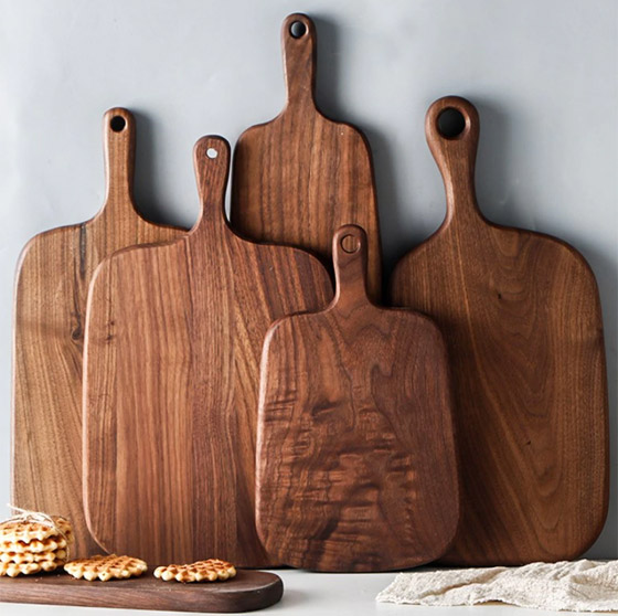 إليكم 3 طرق لتنظيف لوح التقطيع الخشبي كي يبقى خاليا من الجراثيم صورة رقم 3 إليكم 3 طرق لتنظيف لوح التقطيع الخشبي كي يبقى خاليا من الجراثيم صورة رقم 3