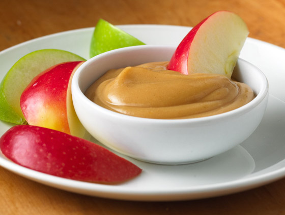 لذيذة لدرجة لا تقاوم.. إليكم طريقة عمل زبدة التفاح ملكة مقبلات الإفطار صورة رقم 8