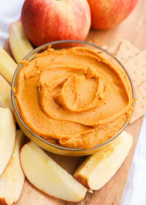 لذيذة لدرجة لا تقاوم.. إليكم طريقة عمل زبدة التفاح ملكة مقبلات الإفطار صورة رقم 9