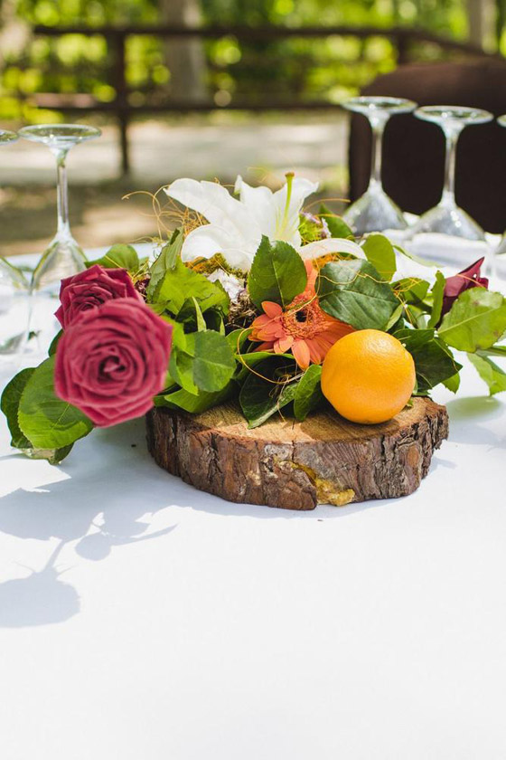 صور زينة طاولات الأفراح من الفواكة والزهور صورة رقم 5