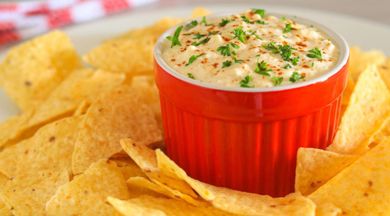 تخلو من النشويات وتجهز بـ5 دقائق.. إليكم وصفة غموس السلطعون بالجبن صورة رقم 7