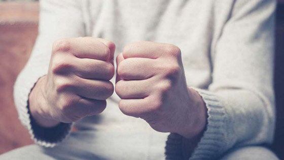 علاقة قوة قبضة اليد بصحة الجسم: تكشف الأسباب التي ستؤدي لوفاتك! صورة رقم 2