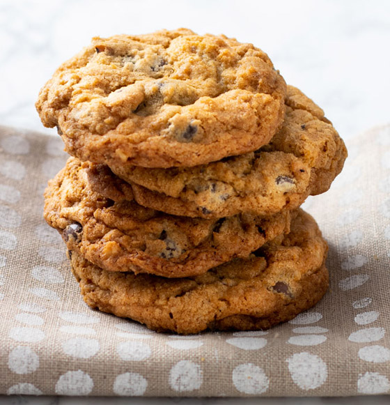 إليكم طريقة تحضير كوكيز التمر الخالية من السكر.. صحية ولذيذة صورة رقم 4