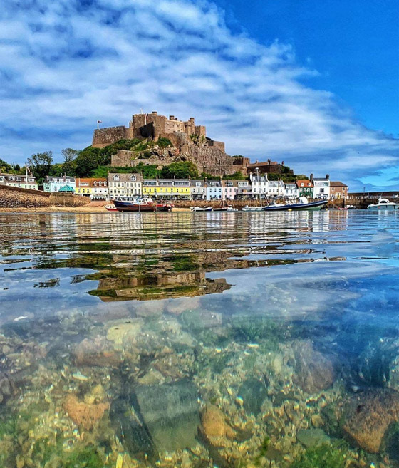 صورة رقم 1 - بين الأمس واليوم: تعرفوا إلى جزر غير مأهولة بالسكان تكاد تخلو من البشر صورة رقم 1 - بين الأمس واليوم: تعرفوا إلى جزر غير مأهولة بالسكان تكاد تخلو من البشر