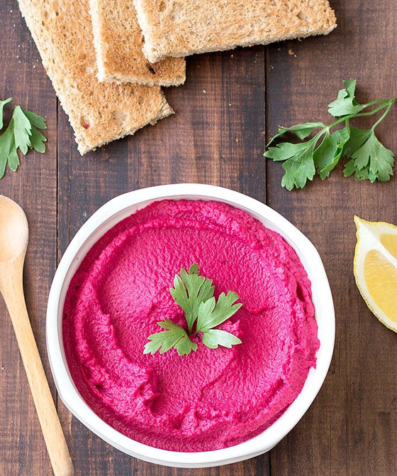 يتمتع بطعمه اللذيذ وفوائده الكثيرة.. إليكم وصفة حمص البنجر (الشمندر) صورة رقم 9