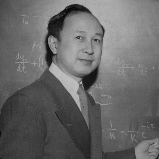 صورة رقم 1 - تعرفوا إلى العالم الذي طردته أمريكا فساعد الصين في الوصول إلى القمر!  صورة رقم 1 - تعرفوا إلى العالم الذي طردته أمريكا فساعد الصين في الوصول إلى القمر!