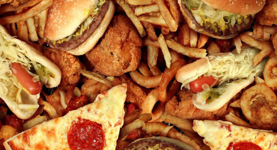 موظفو مطاعم الوجبات السريعة يحذرون من هذه الأطباق صورة رقم 1