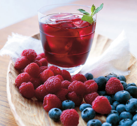 إليكم 12 علاجا طبيعيا فعّالا في القضاء على البقع والهالات الداكنة صورة رقم 8