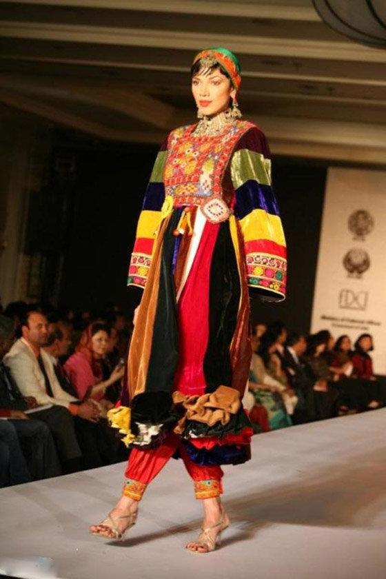 أغرب الأزياء والجوارب: هل تقبلين ارتداء هذه الملابس ؟ صورة رقم 10