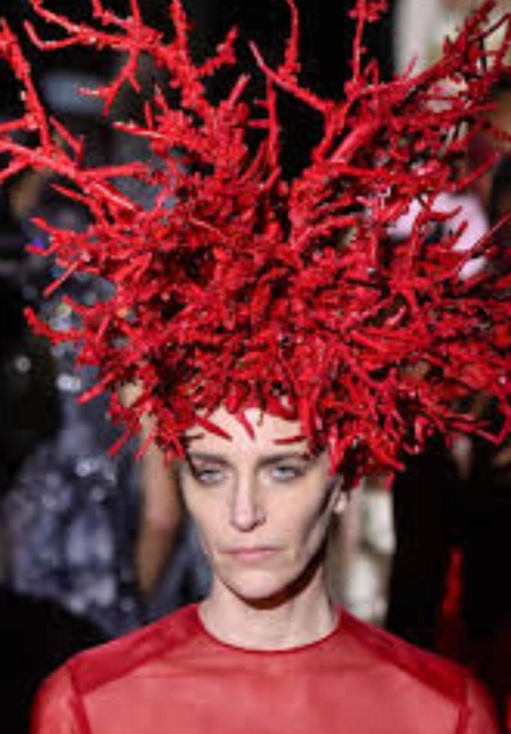 أغرب الأزياء والجوارب: هل تقبلين ارتداء هذه الملابس ؟ صورة رقم 3