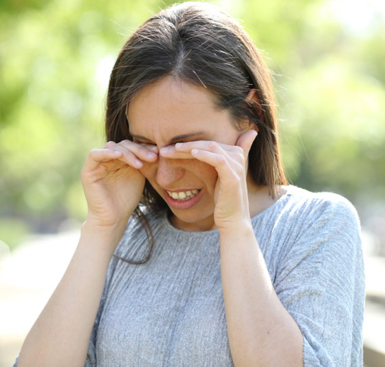 ما هي الأجسام العائمة التي نراها أحيانا ومتى تكون مؤشرا لمشاكل صحية؟ صورة رقم 3