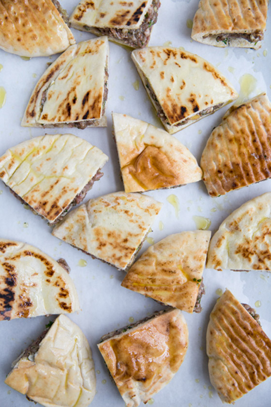 سريعة وسهلة ومحبوبة الجماهير.. إليكم وصفة عرايس اللحمة الشهية صورة رقم 7 سريعة وسهلة ومحبوبة الجماهير.. إليكم وصفة عرايس اللحمة الشهية صورة رقم 7