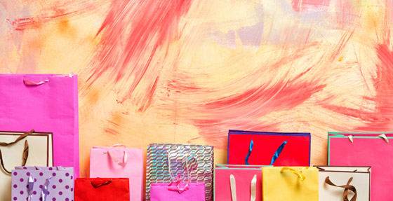 يناسب جميع أنواع البشرة.. لون الفوشيا سيكتسح إطلالات ربيع 2021 صورة رقم 3