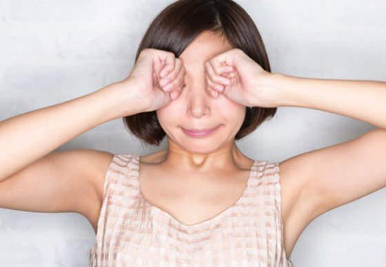 أضرار خطيرة.. لماذا يجب التوقف عن فرك العينين؟ وكيف يمكن التوقف؟ صورة رقم 9