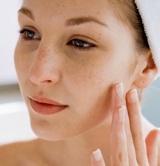 البشرة الحساسة في فصل الشتاء.. دليل كامل للعناية بها! صورة رقم 3 البشرة الحساسة في فصل الشتاء.. دليل كامل للعناية بها! صورة رقم 3