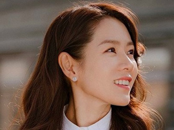 بالصور: تعرفوا إلى أجمل 10 نساء حول العالم لعام 2020 صورة رقم 1 بالصور: تعرفوا إلى أجمل 10 نساء حول العالم لعام 2020 صورة رقم 1