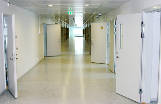 صورة رقم 2 - صور: تعرفوا إلى أفخم السجون في العالم.. أشبه بفنادق 5 نجوم! صورة رقم 2 - صور: تعرفوا إلى أفخم السجون في العالم.. أشبه بفنادق 5 نجوم!