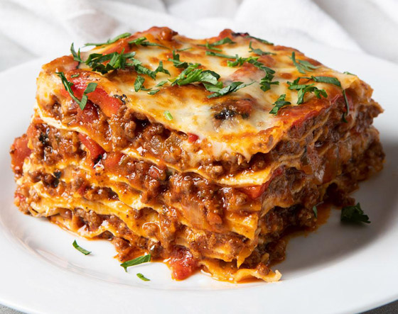 خلال 7 دقائق فقط.. إليكم طريقة تحضير اللازانيا بالميكرويف اللذيذة صورة رقم 7