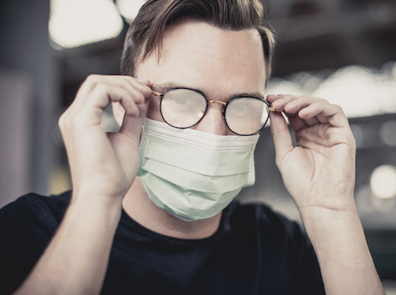 كيف تتخلص من الضباب على النظارات مع قناع الوجه؟ صورة رقم 6 كيف تتخلص من الضباب على النظارات مع قناع الوجه؟ صورة رقم 6