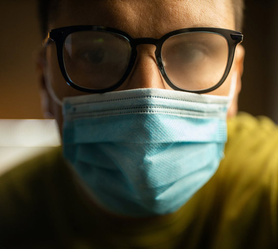 كيف تتخلص من الضباب على النظارات مع قناع الوجه؟ صورة رقم 3 كيف تتخلص من الضباب على النظارات مع قناع الوجه؟ صورة رقم 3