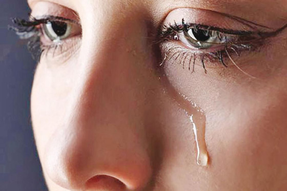 للدموع فوائد مذهلة.. وسر الضحك بعد البكاء صورة رقم 3