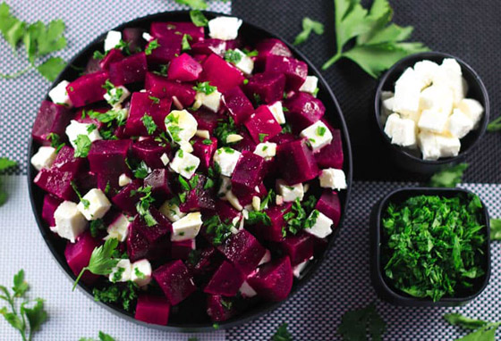 تجديد في المكونات والألوان والنكهات.. إليكم وصفة سلطة الشمندر اللذيذة صورة رقم 6