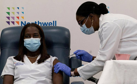 كيف ولماذا يصاب الإنسان بكوفيد-19 كيف ولماذا يصاب الإنسان بكوفيد-19