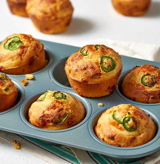 إليكم وصفة مافن الشيدر والهالبينو قليل السعرات الحرارية لحمية الكيتو صورة رقم 2 إليكم وصفة مافن الشيدر والهالبينو قليل السعرات الحرارية لحمية الكيتو صورة رقم 2