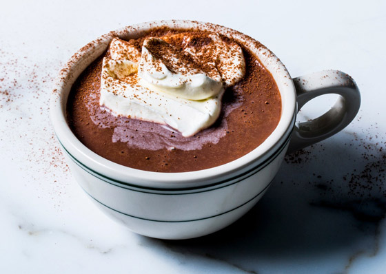 بالموكا أو الفلفل الحار.. 4 طرق مميزة لتحضير مشروب الشوكولاتة الساخن صورة رقم 6