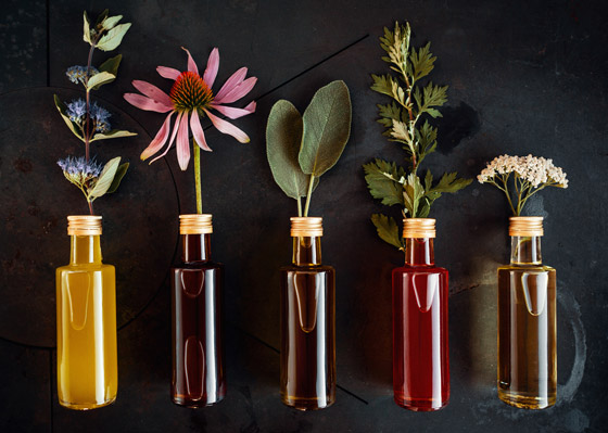 استُخدم منذ آلاف السنين.. ماذا تعرف عن العلاج بالروائح والزيوت العطرية؟ صورة رقم 1