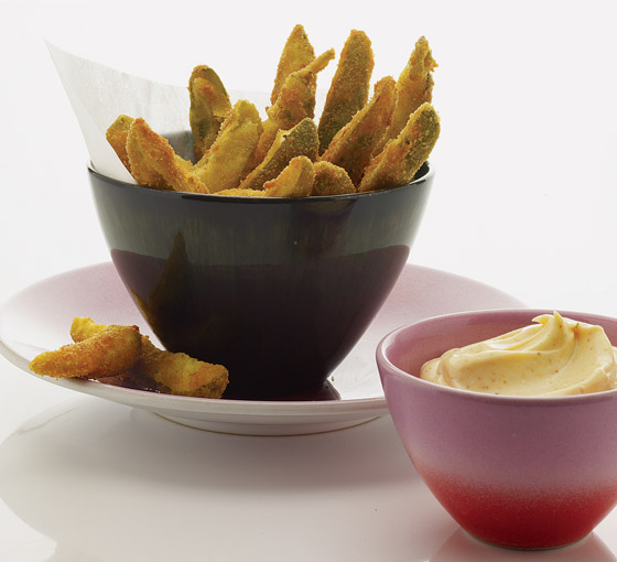 تحب الموالح والأطعمة الحارة؟ إليك وصفة مخلل مقلي مع المايونيز الحار صورة رقم 6