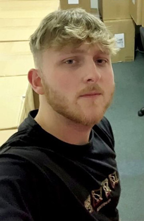 صورة رقم 8 - كيف تحول عامل بريطاني فقير إلى مليونير يكسب 16 ألف دولار يوميا بفضل كورونا؟ صورة رقم 8 - كيف تحول عامل بريطاني فقير إلى مليونير يكسب 16 ألف دولار يوميا بفضل كورونا؟