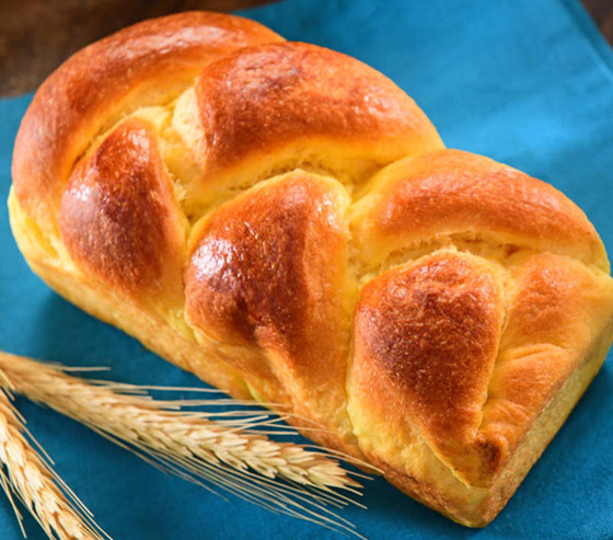 طري خفيف هش ولذيذ.. إليكم وصفة خبز بريوش الفرنسي المنزلي صورة رقم 7 طري خفيف هش ولذيذ.. إليكم وصفة خبز بريوش الفرنسي المنزلي صورة رقم 7