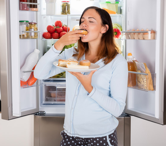 قشعريرة البرد بعد الأكل.. هل عليكم القلق بشأن هذا الشعور؟ صورة رقم 1 قشعريرة البرد بعد الأكل.. هل عليكم القلق بشأن هذا الشعور؟ صورة رقم 1