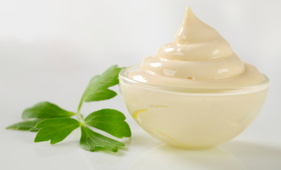 إليكم طريقة عمل المايونيز قليل الدسم بدون بيض خلال 5 دقائق بالمنزل صورة رقم 3