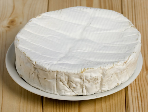 تتنوع بقوامها وتحضيرها وعمرها ونوع الحليب.. إليكم عائلات الجبن المختلفة صورة رقم 4