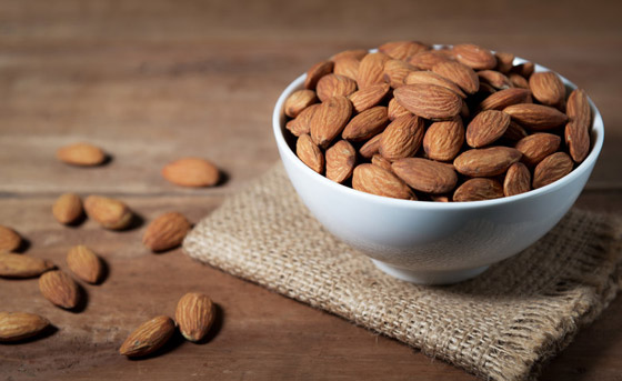 ماذا يحدث للجسم عند تناول اللوز يوميا؟ صورة رقم 1