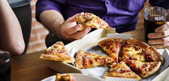 طرق تجنّب إغراء الأطعمة غير الصحية صورة رقم 2